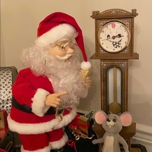 Animated Santa With Working Clock